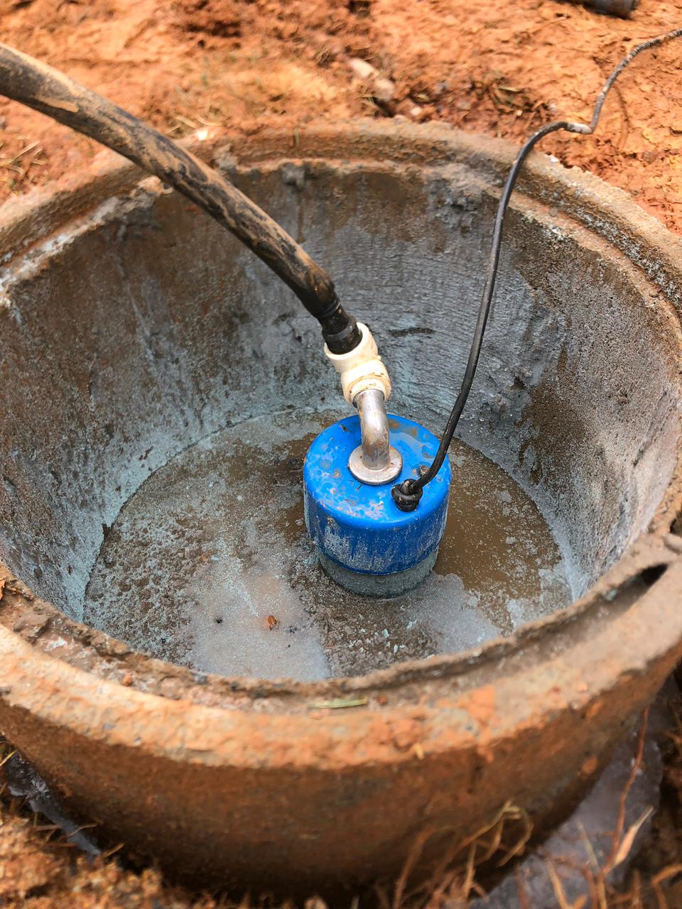 Instalação de bomba submersa