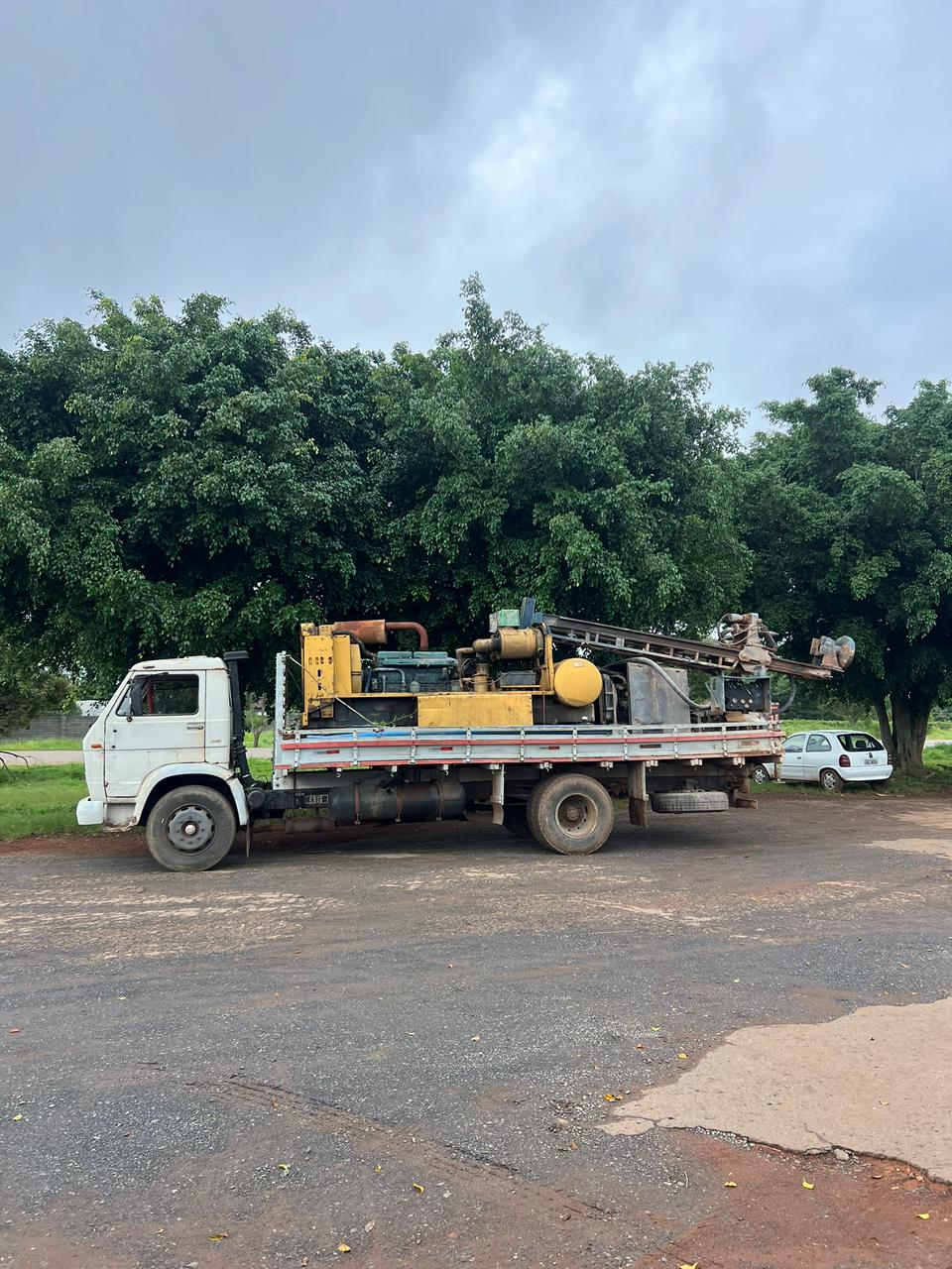 Caminhão sonda Confiança Poços